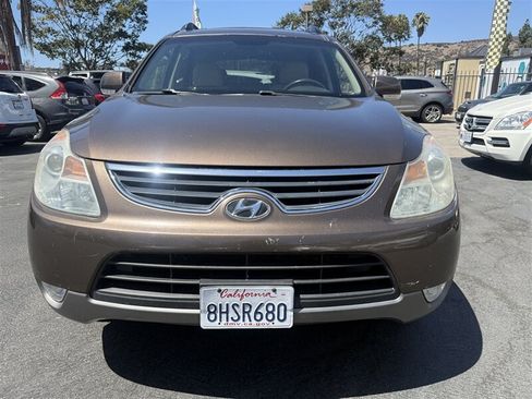 Used 2012 Hyundai Veracruz Limited w/ Navigation Pkg FWD image 3