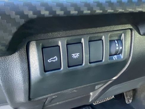 Certified 2025 Subaru Ascent Premium image 21