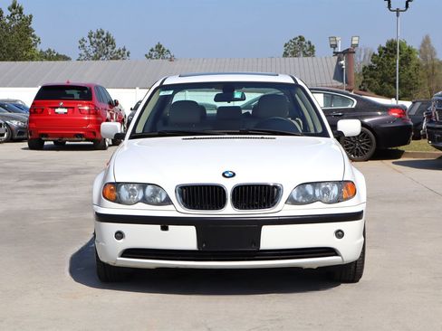 Used 2004 BMW 325i Sedan image 2
