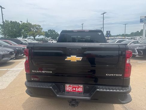Used 2025 Chevrolet Silverado 1500 Custom AWD/4WD image 4