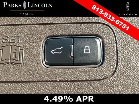 Certified 2023 Lincoln Aviator Reserve w/ Equipment Group 201A image 9