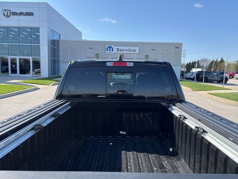 New 2026 RAM 1500 4x4 Crew Cab image 11