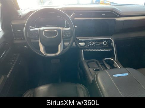 Used 2024 GMC Sierra 3500 Denali w/ Denali Reserve Package AWD/4WD image 5