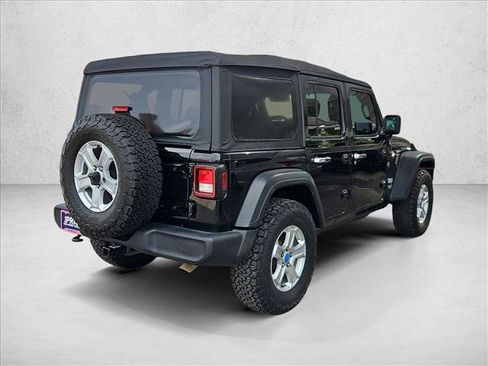 Used 2018 Jeep Wrangler Unlimited Sport S AWD/4WD image 5