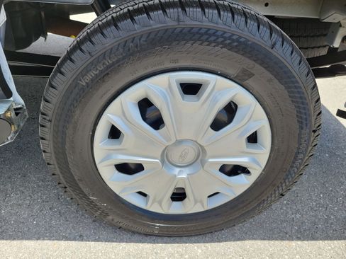 Used 2024 Ford Transit 250 Low Roof w/ Exterior Upgrade Package RWD image 9