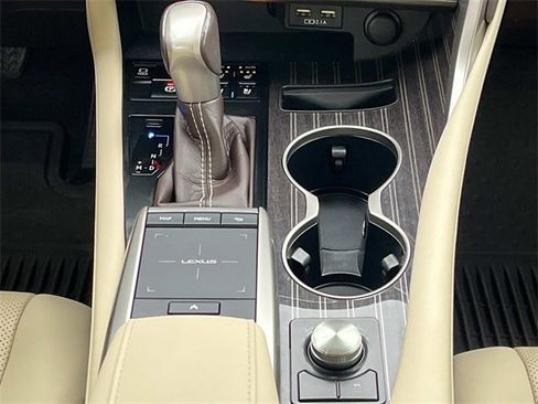 Used 2020 Lexus RX 350 FWD w/ Luxury Package image 17