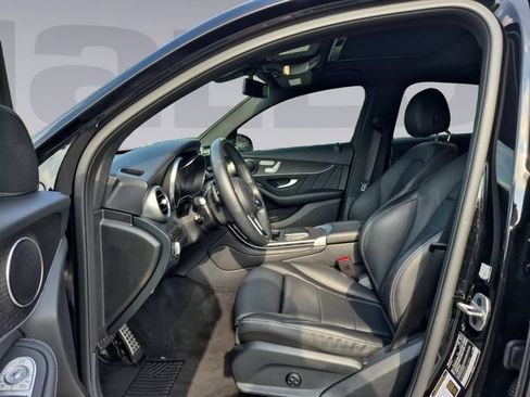 Used 2021 Mercedes-Benz GLC 300 4MATIC Coupe image 10