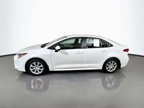 Used 2026 Toyota Corolla LE FWD image 9