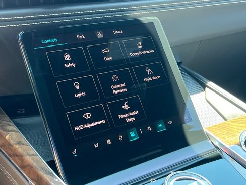 New 2026 Cadillac Escalade Platinum Luxury AWD/4WD image 61