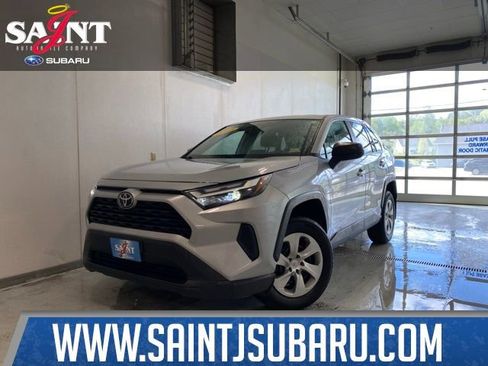 Used 2023 Toyota RAV4 LE AWD/4WD image 1