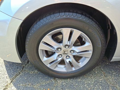Used 2012 Honda Accord LX image 28