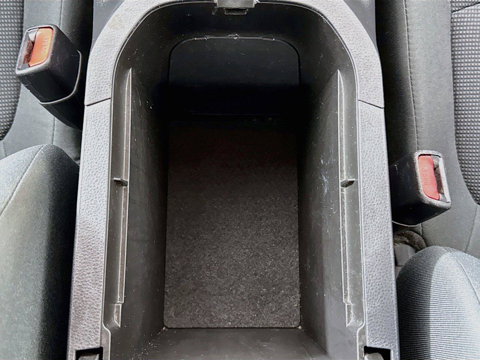 Used 2019 Toyota RAV4 LE AWD/4WD image 29