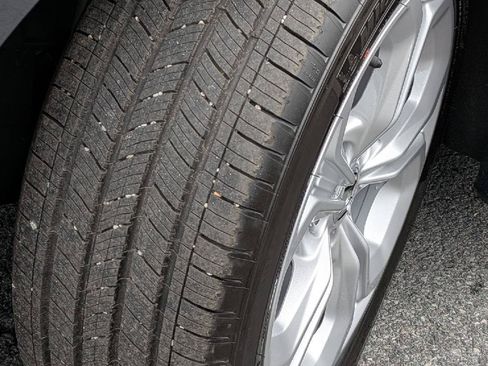 Certified 2025 Honda Accord LX image 2