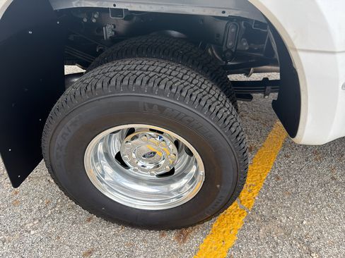 New 2026 Ford F350 Lariat AWD/4WD image 19