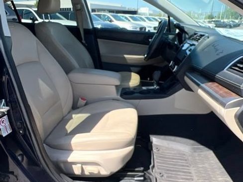 Used 2018 Subaru Outback 2.5i Limited AWD/4WD image 33