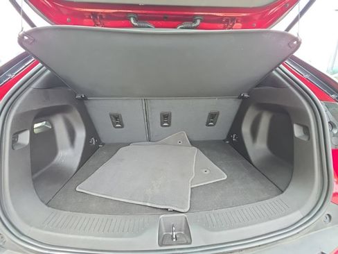 Used 2023 Chevrolet Bolt EUV LT FWD image 21