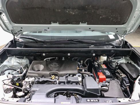 Certified 2022 Toyota RAV4 XLE w/ Convenience Package FWD image 28