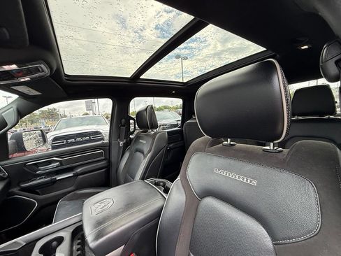 Used 2023 RAM 1500 Laramie AWD/4WD image 16