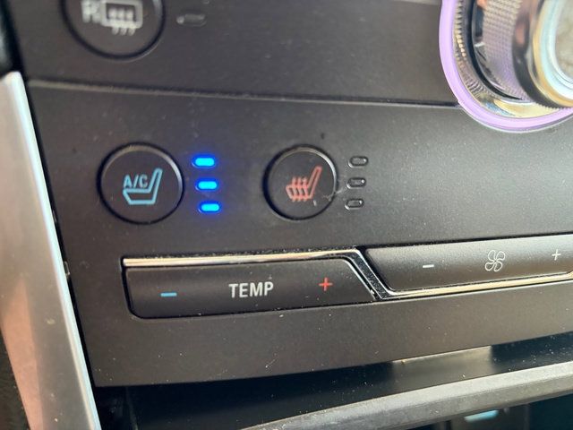 Used 2018 Ford Edge Titanium w/ Equipment Group 301A AWD/4WD image 15