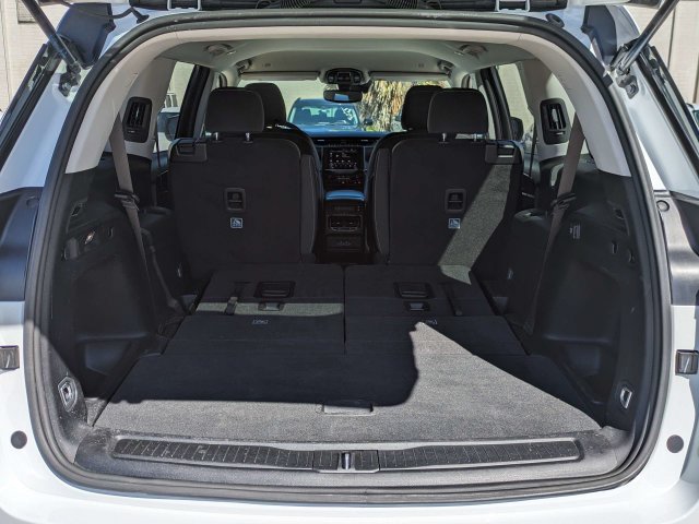 Used 2023 Jeep Grand Cherokee L Laredo AWD/4WD image 12