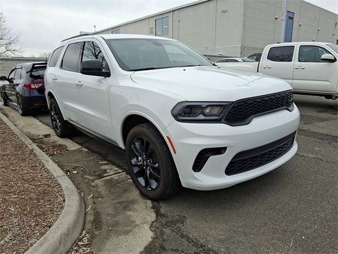 Used 2025 Dodge Durango GT w/ Blacktop Package image 3