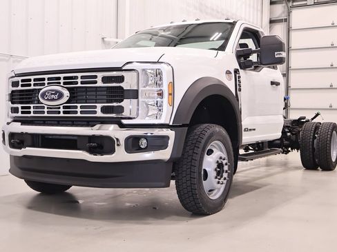 New 2026 Ford F550 4x4 Regular Cab Super Duty image 5