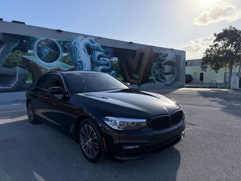 Used 2018 BMW 530i w/ Premium Package image 4