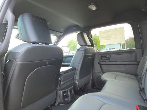 New 2026 RAM 3500 Tradesman AWD/4WD image 9
