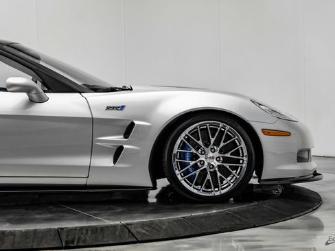 Used 2010 Chevrolet Corvette ZR1 w/ Preferred Equipment Group RWD image 26