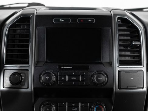 Used 2019 Ford F150 XLT image 33