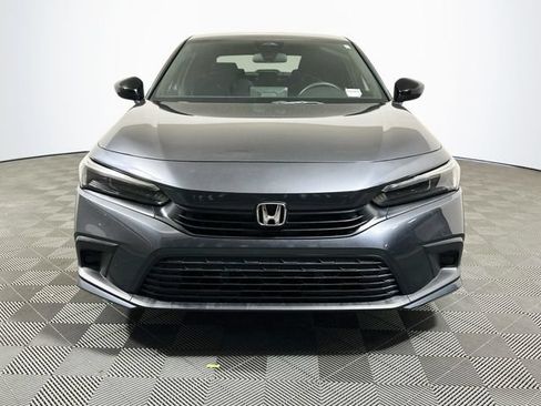Used 2023 Honda Civic Sport image 3