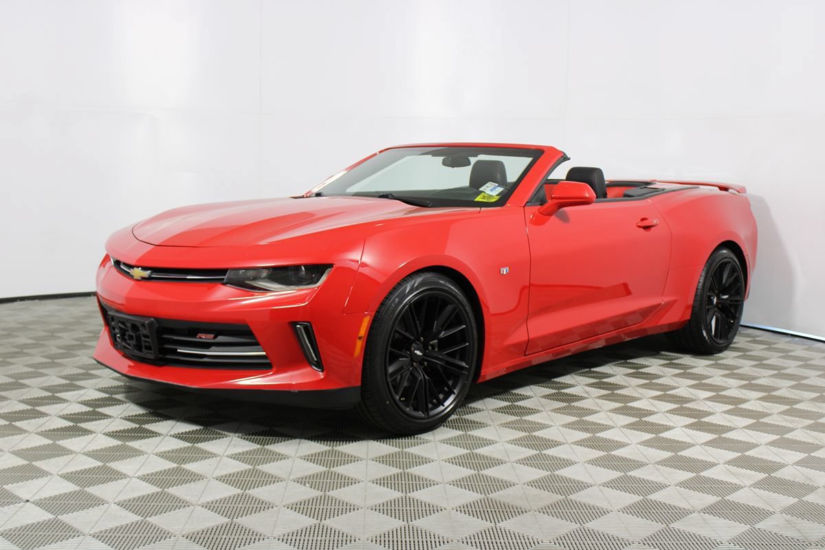 Used 2018 Chevrolet Camaro LT w/ RS Package RWD image 3