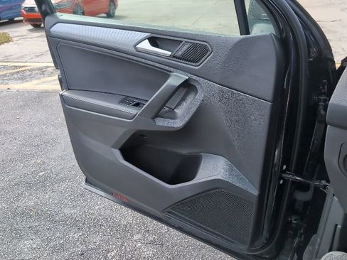 Used 2024 Volkswagen Tiguan S image 23