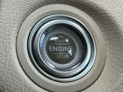 Used 2022 Mercedes-Benz GLC 300 image 18