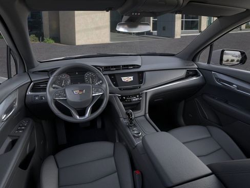 New 2025 Cadillac XT6 Luxury image 15