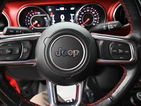Used 2022 Jeep Gladiator Rubicon w/ LED Lighting Group AWD/4WD image 6