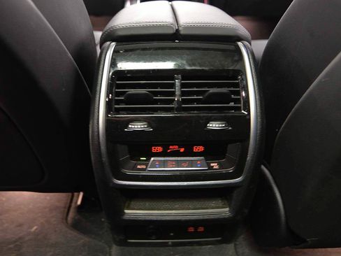 Used 2026 BMW X5 xDrive50e AWD/4WD image 10