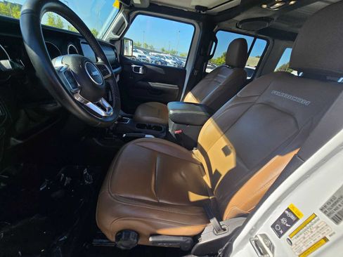Used 2021 Jeep Wrangler Unlimited Rubicon 4xe w/ Dual Top Group AWD/4WD image 21