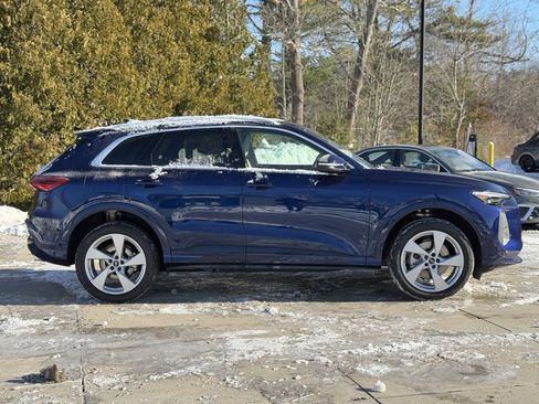 New 2025 Audi Q5 2.0T Premium Plus image 8