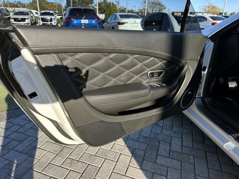 Used 2013 Bentley Continental GT image 11