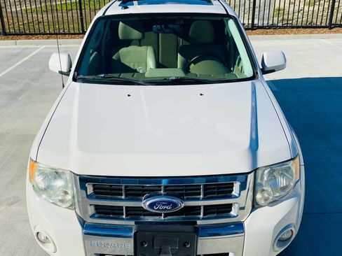 Used 2010 Ford Escape Limited image 4