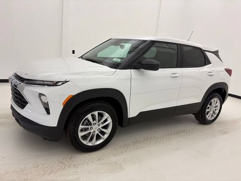 New 2026 Chevrolet TrailBlazer LS w/ LS Convenience Package FWD image 13