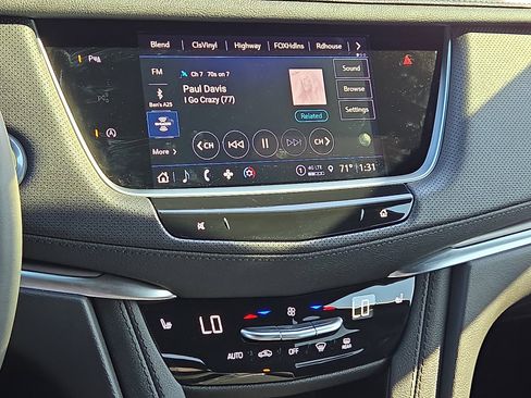 Used 2024 Cadillac XT5 Luxury image 16