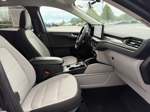 Used 2023 Ford Escape Active w/ Tech Pack #2 FWD image 11