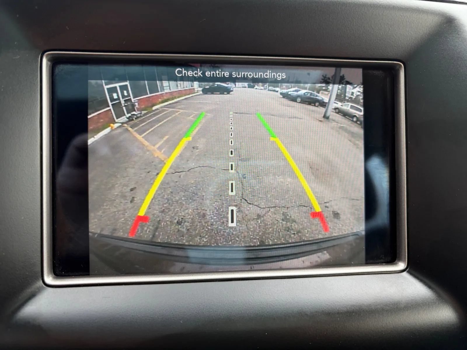 Used 2019 Jeep Grand Cherokee Laredo AWD/4WD image 32