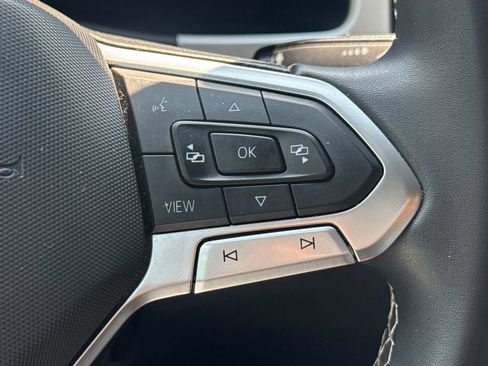 Used 2022 Volkswagen Atlas Cross Sport SE AWD/4WD image 28