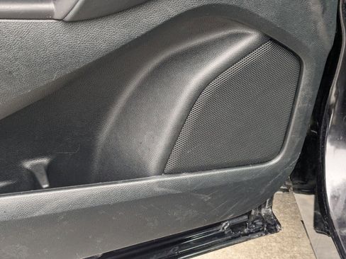 Used 2023 Ford Edge SEL image 16