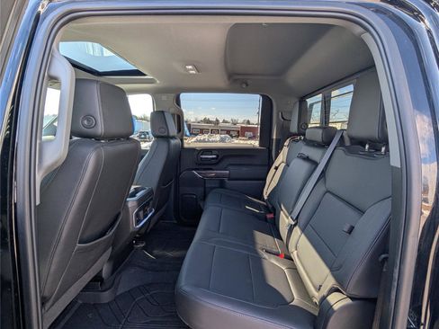 Used 2022 Chevrolet Silverado 2500 LTZ w/ LTZ Plus Package image 13