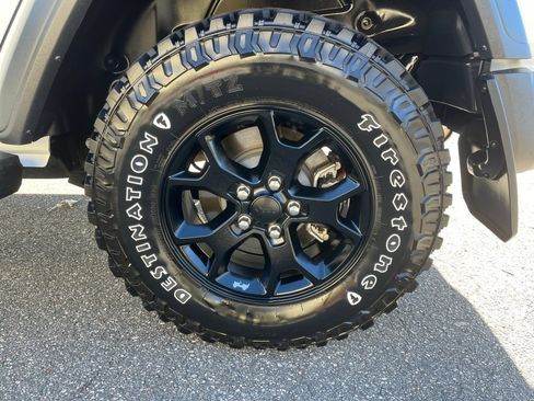 Used 2021 Jeep Wrangler Unlimited Sport image 23