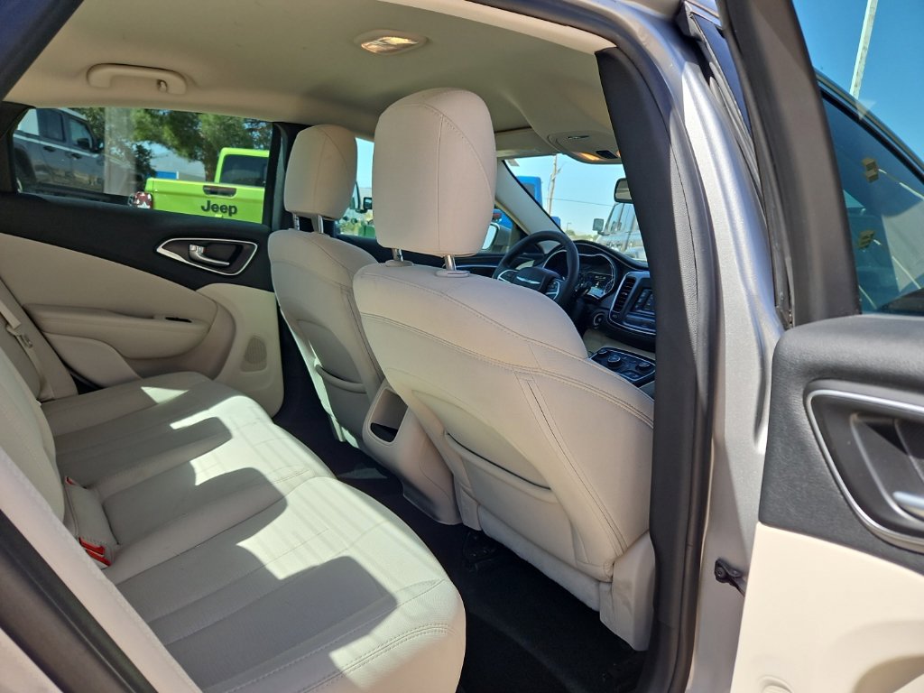 Used 2016 Chrysler 200 Limited FWD image 24
